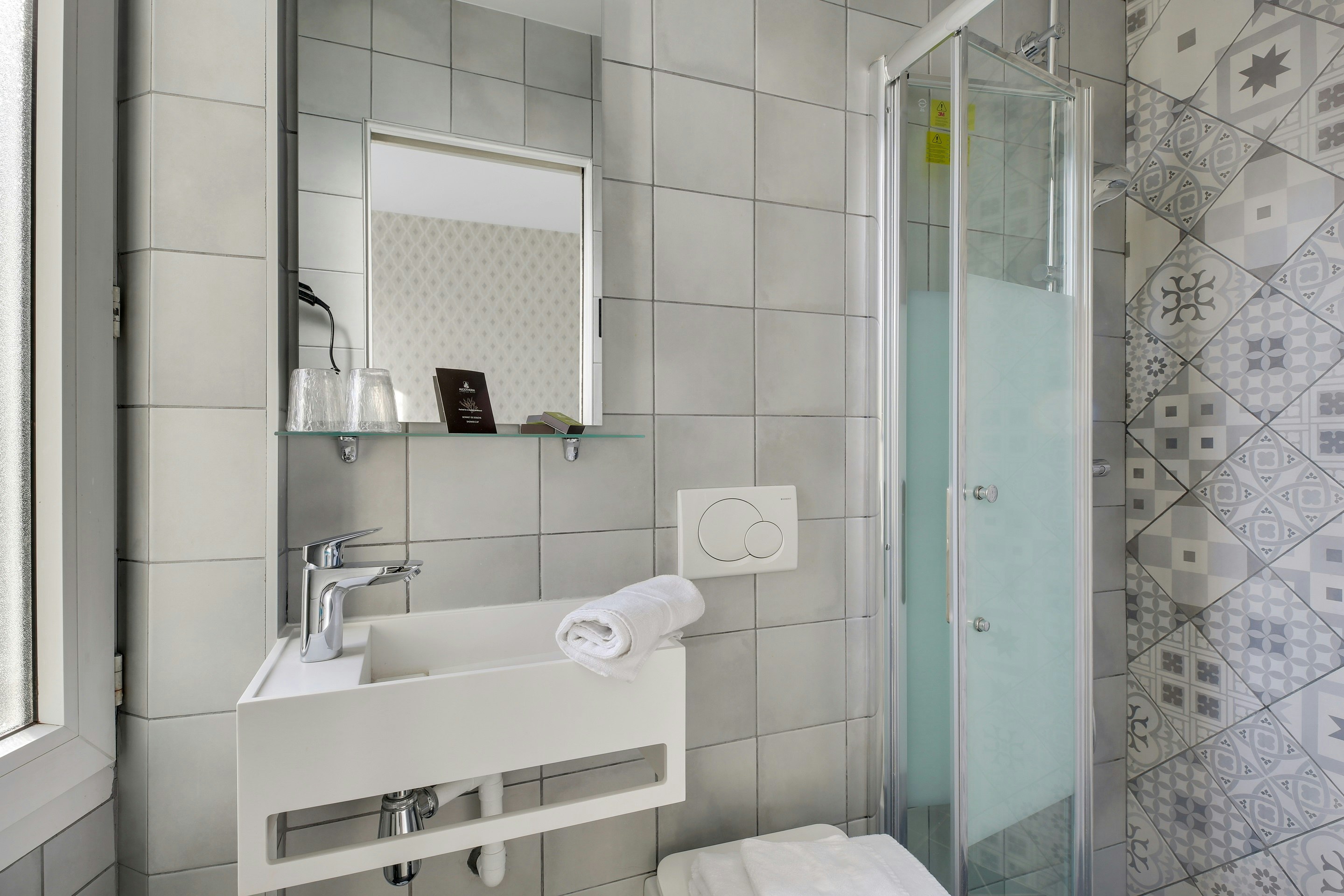Hotel Riviera Elysees 92/95
