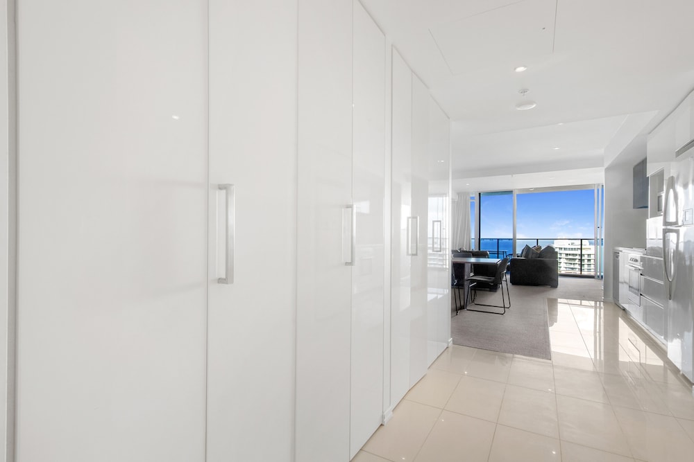 H Residences - We Accommodate 18/40