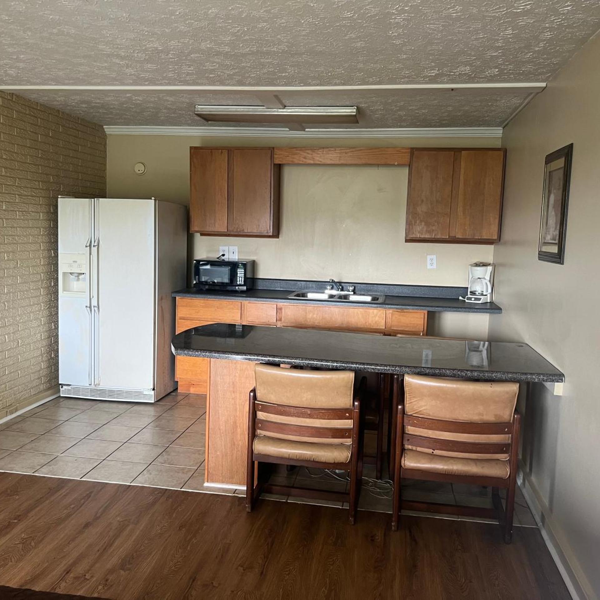 Towne Inn 8/50