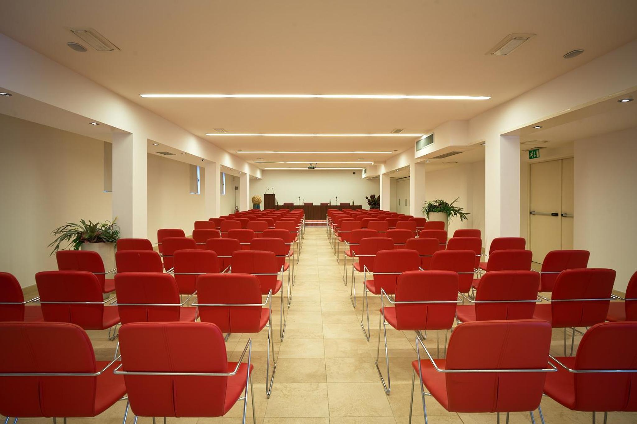 Delfina Palace 33/40