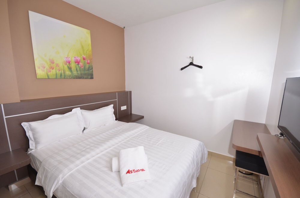 Ast Hotel 32/56