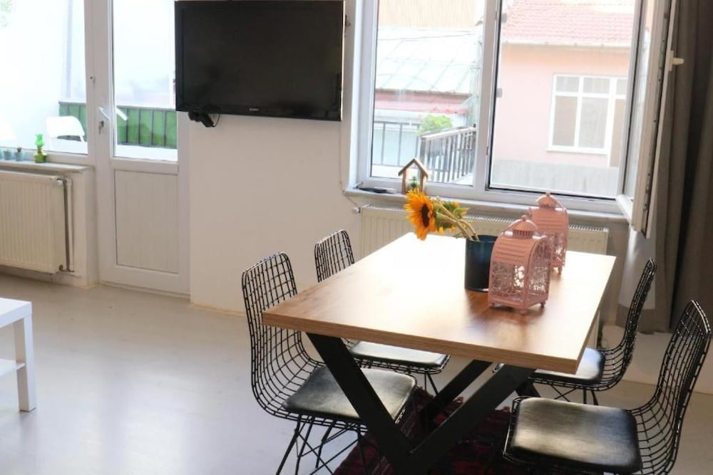 Levanten Hostel 47/53