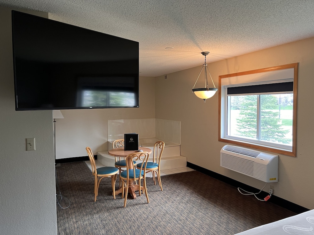 GrandStay Hotel & Suites Waseca 21/29