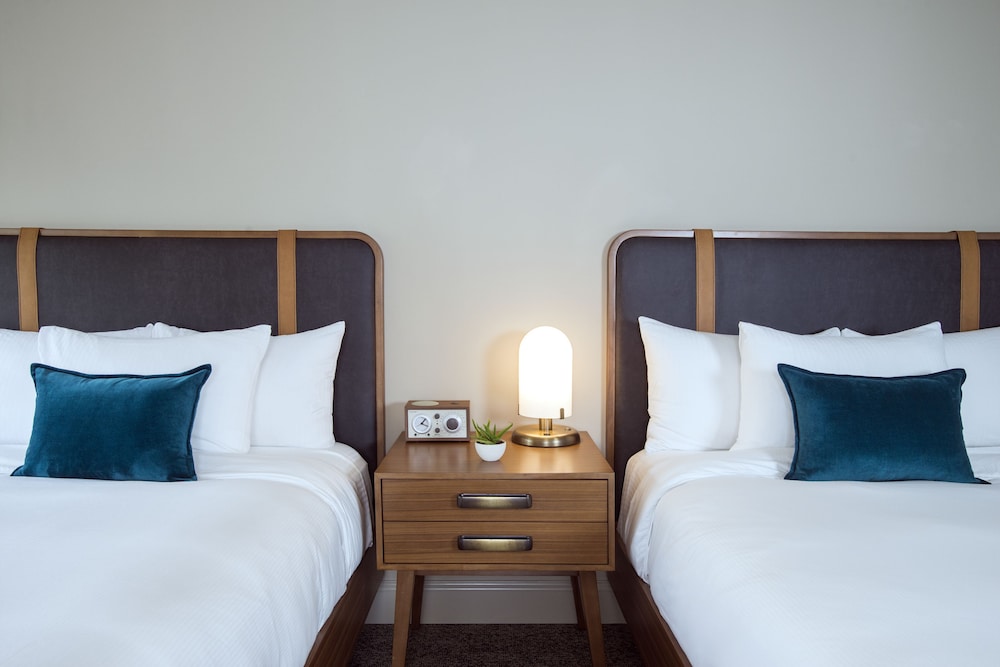 Hotel Preston Nashville Airport 17/70
