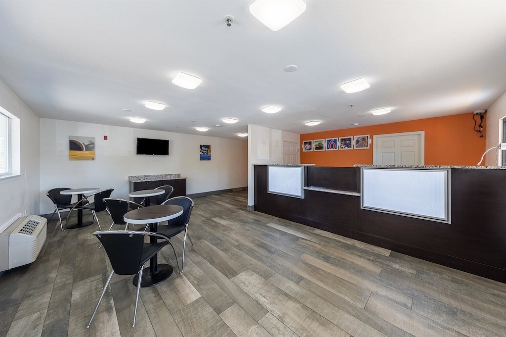 Motel6 Greenville, SC 45/60