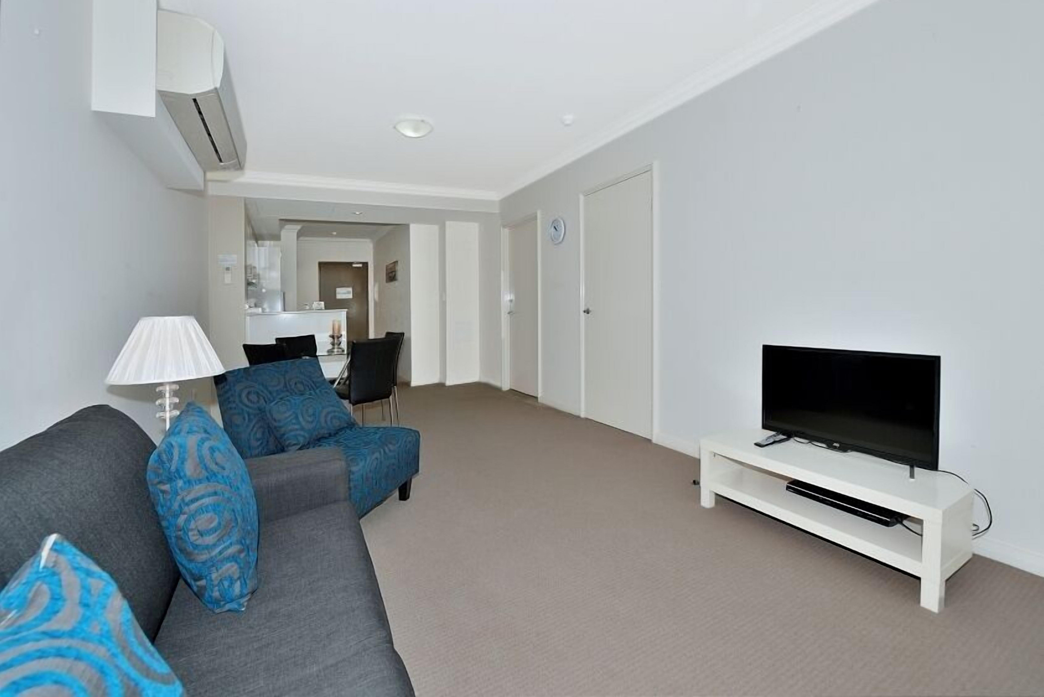 Dolphin Quay Apartments 55/71