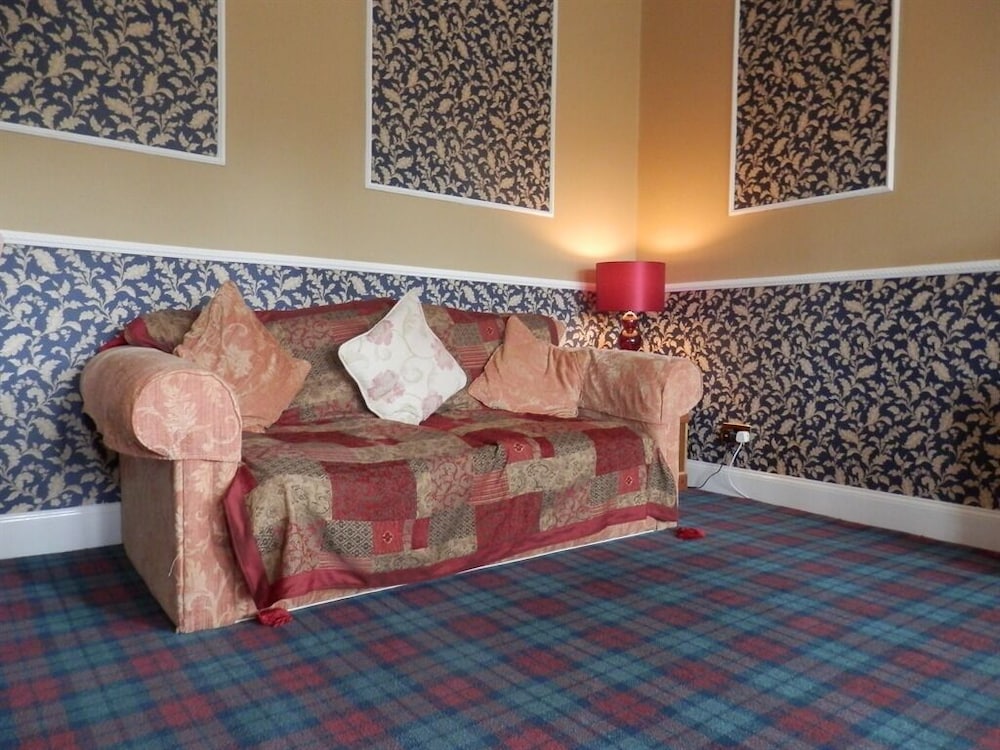 The Glen Hotel 16/22