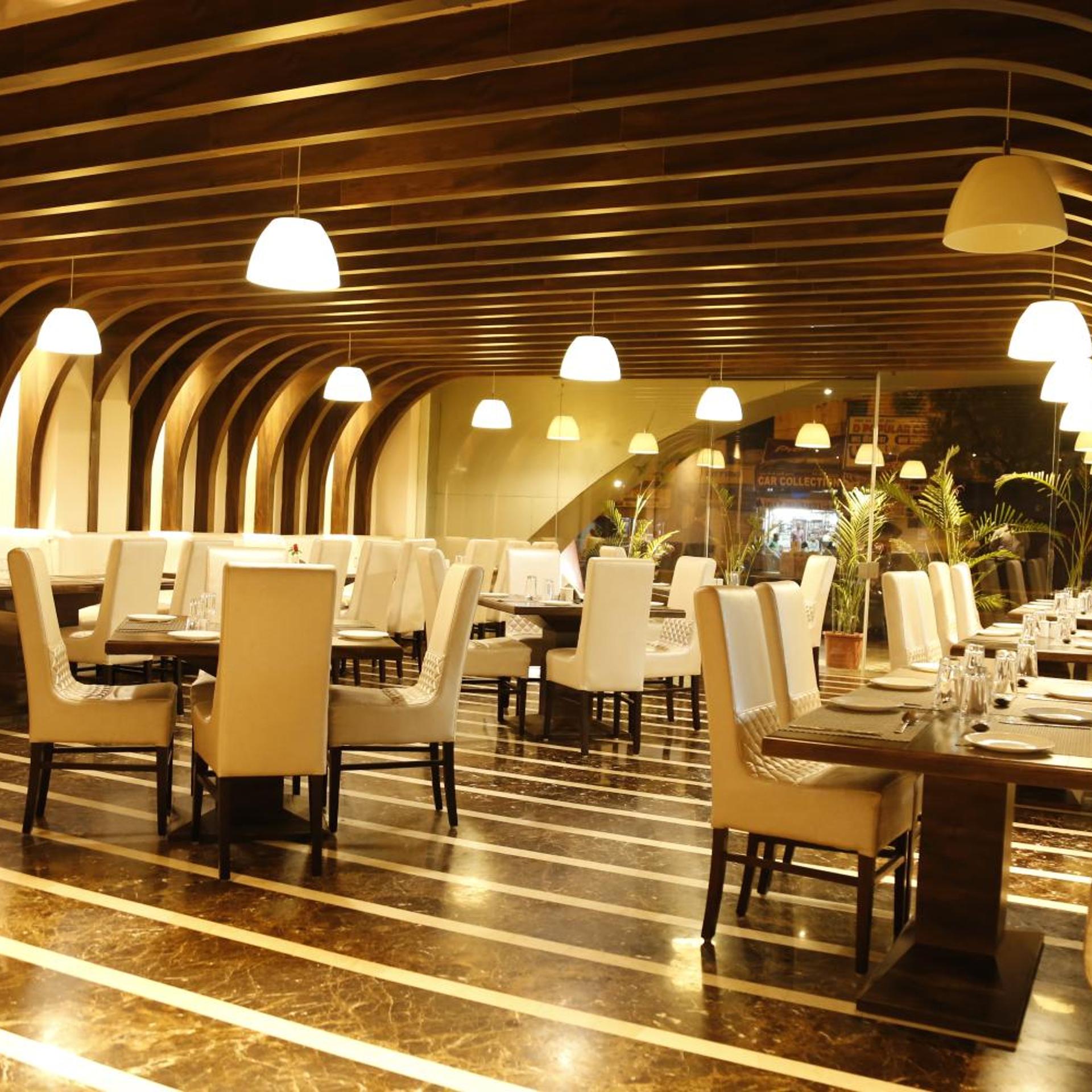 HOTEL ORANGE 23/27