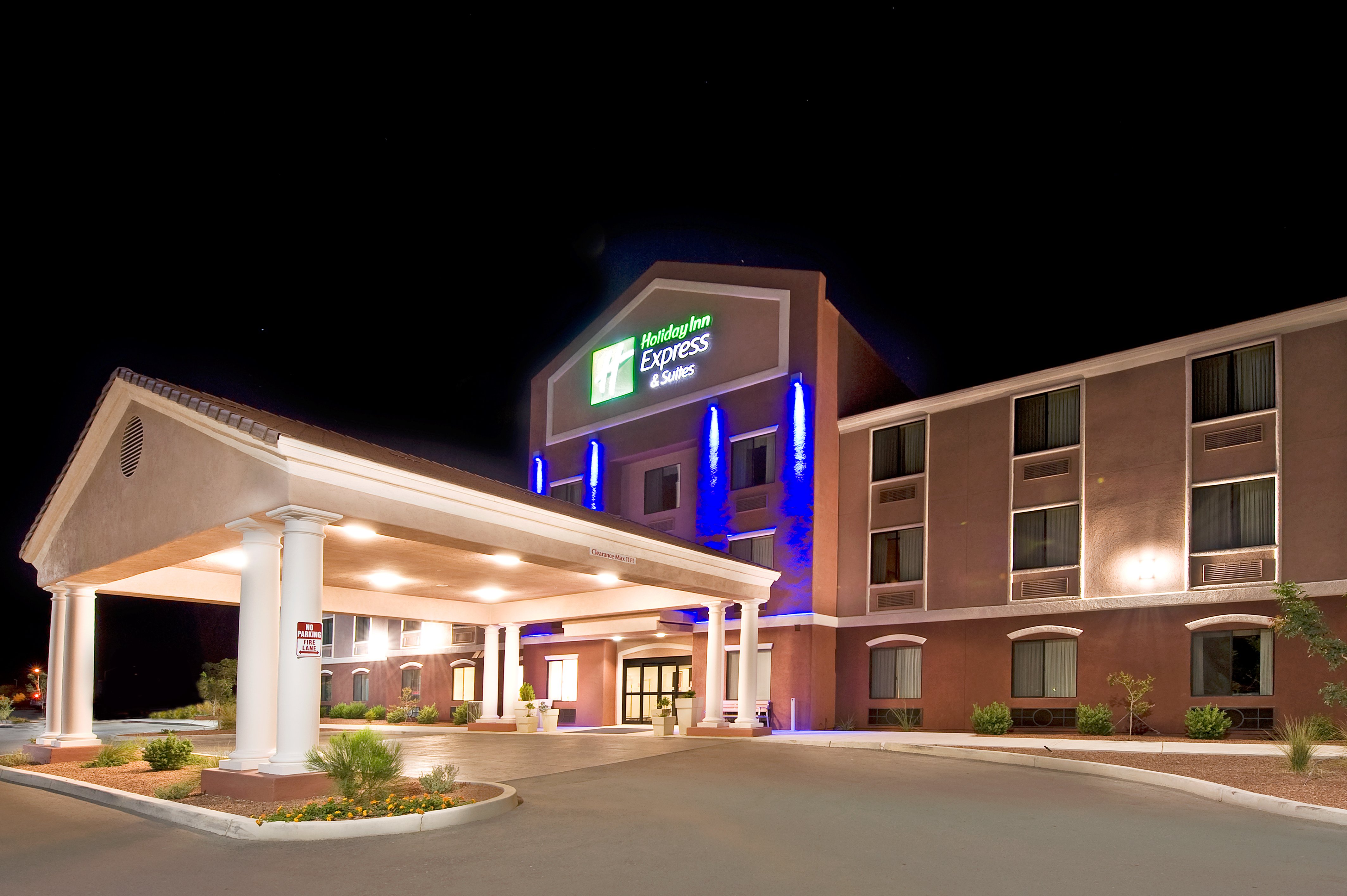 Holiday Inn Express Hotel Suites Willcox 12/53