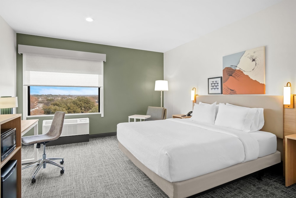 Spark by Hilton Garland Dallas East 10/42