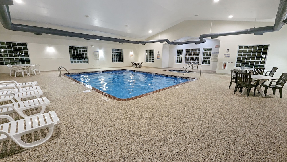 Estherville Hotel Amp Suites 25/50