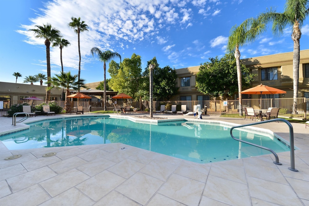 Wyndham Tucson Airport & Conference Center 3/66