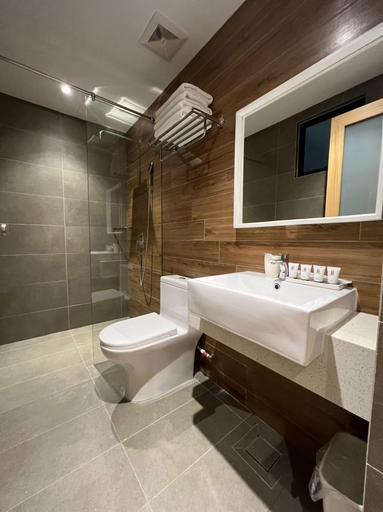 MIYABI HOTEL PERMAS 43/50