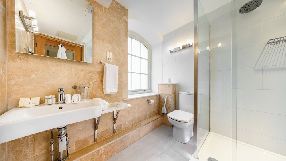 Ennios Boutique Hotel 44/50
