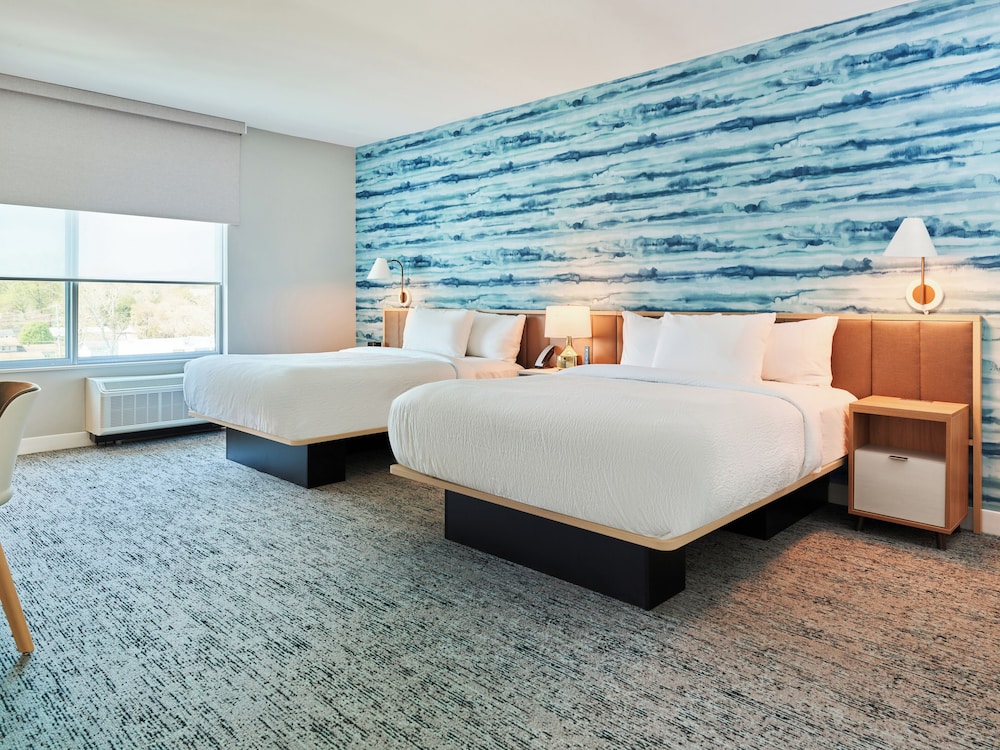 TownePlace Suites by Marriott Hixson 6/40