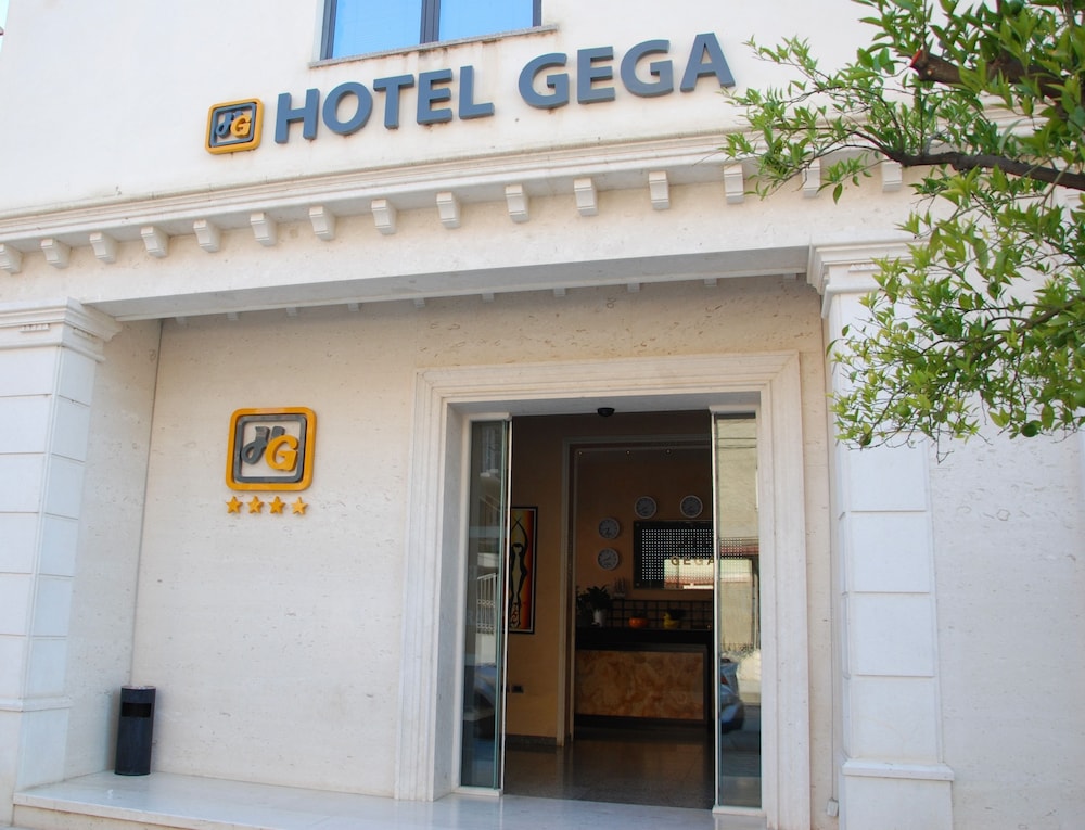 Gega Hotel 3/49