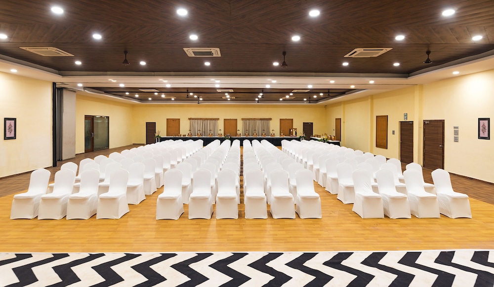 Manas Lifestyle Resort 34/50