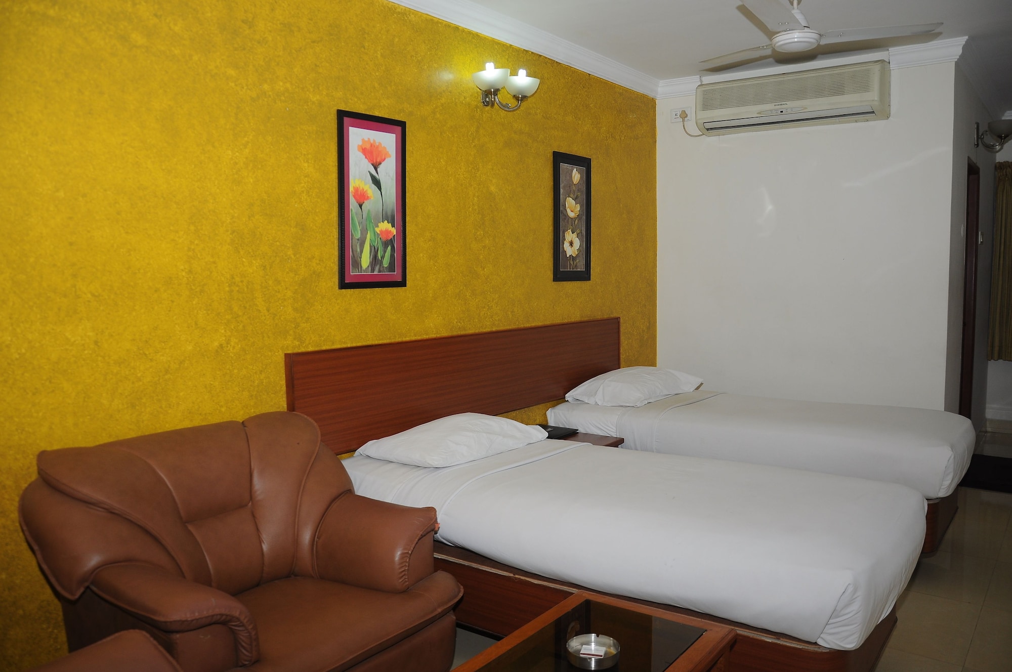 SUPERIOR, TWIN BEDS