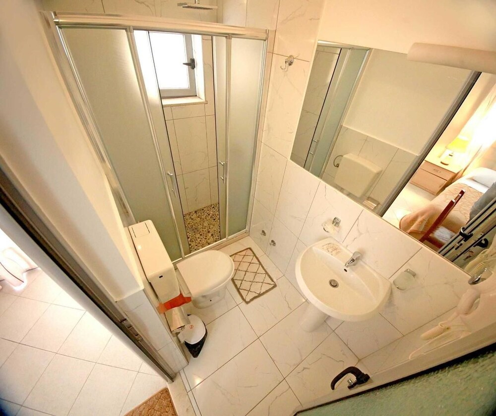 Hotel Nika 9/39