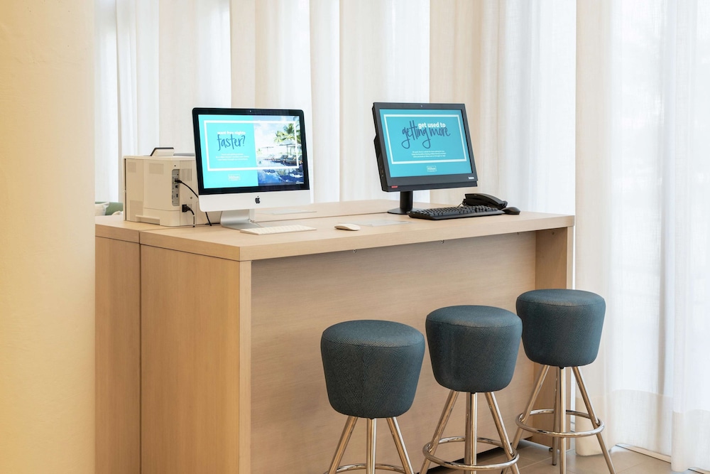 Doubletree By Hilton Miami Doral 42/44
