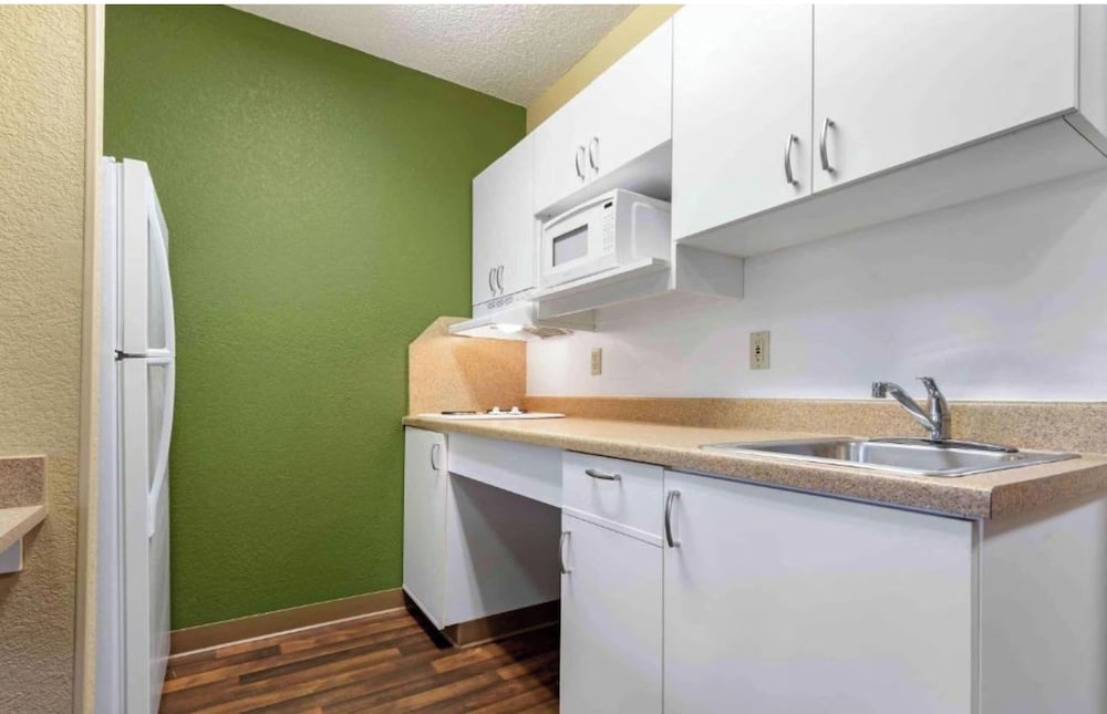 Studio 6 Extended Stay Rochester Greece NY 52/57