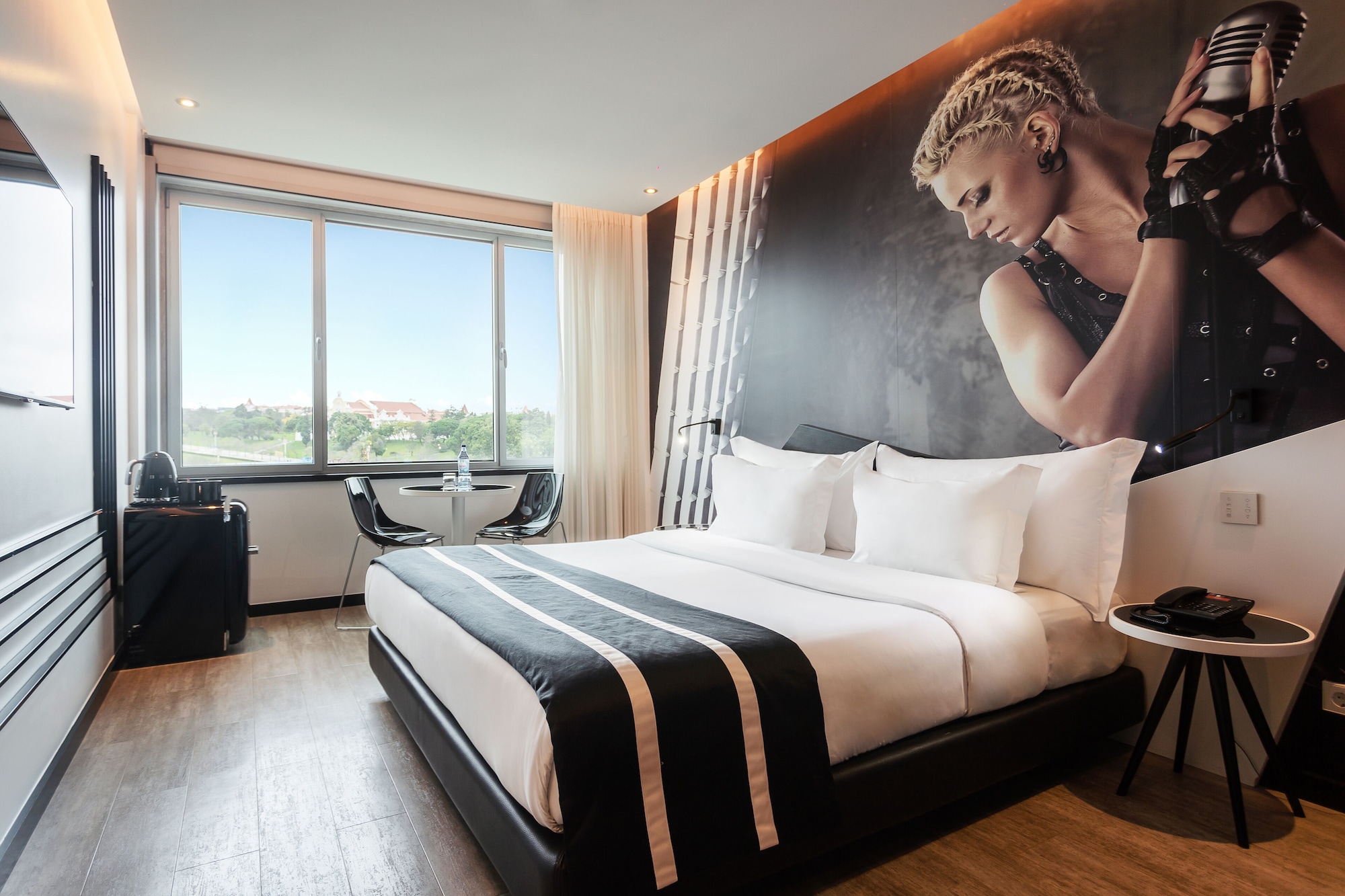 King Bed