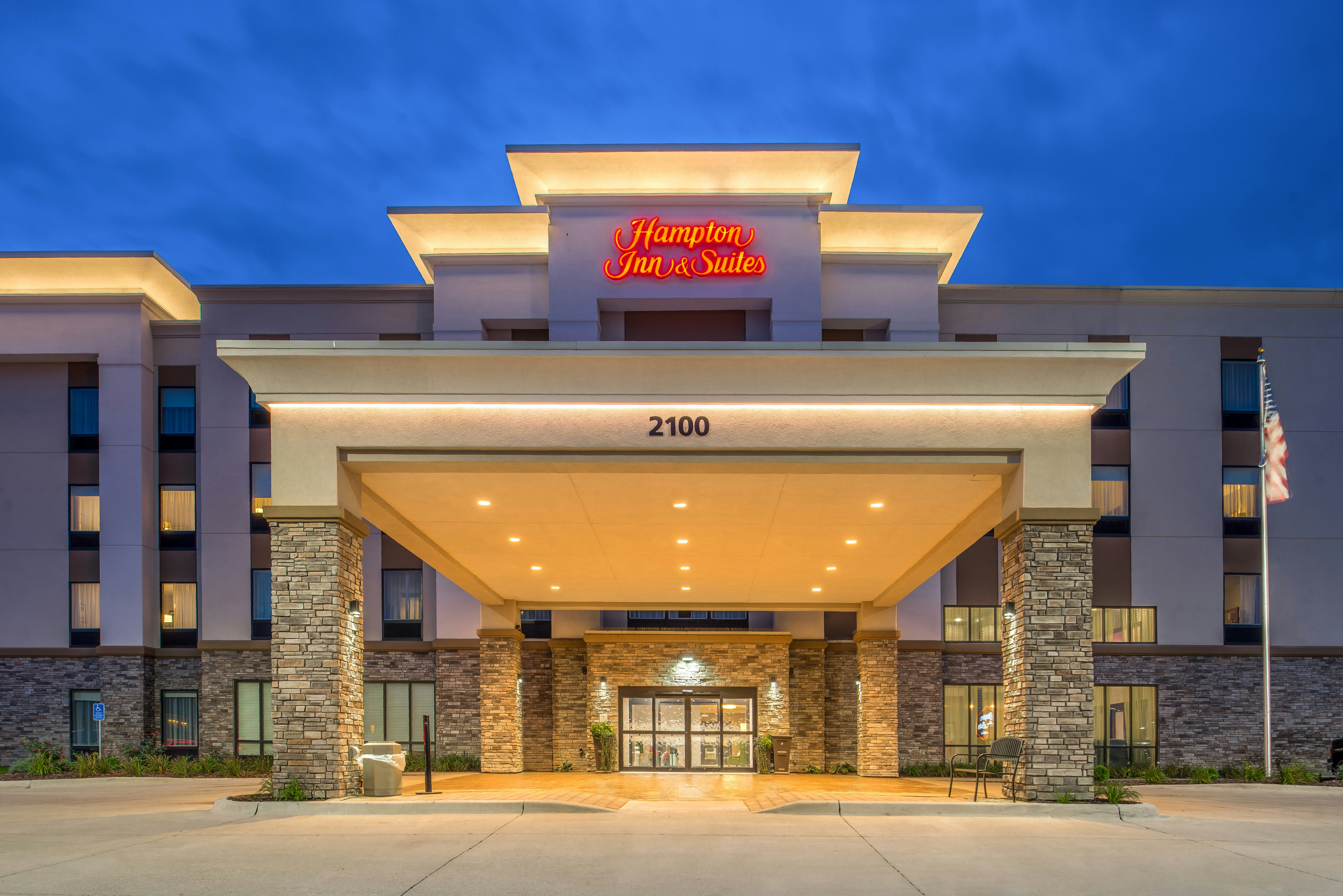HAMPTON INN AND SUITES AMES IA in AMES - IA
