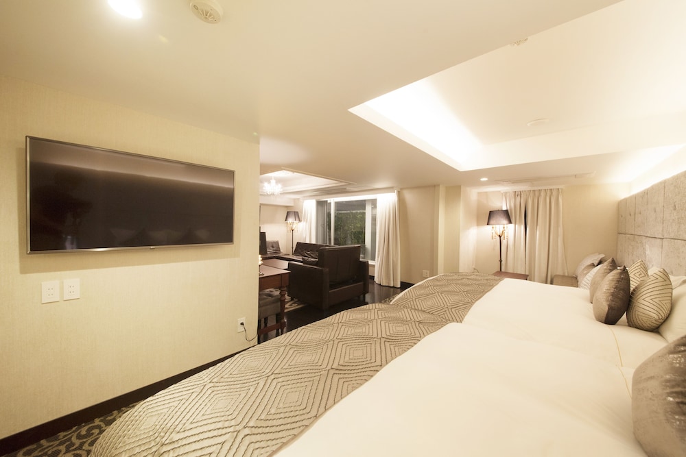 The Centurion Hotel Classic Akasaka 12/71