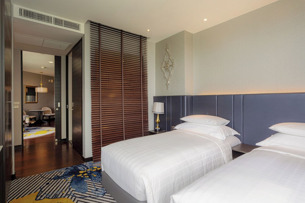 One Bedroom Suite City View Twin
