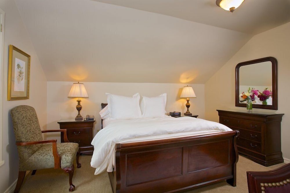 Dunleith Historic Inn 19/57