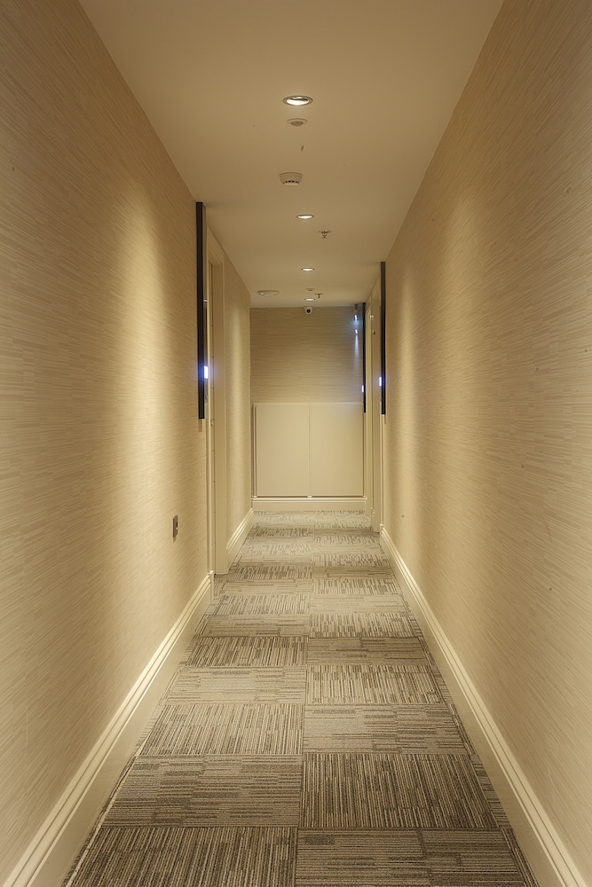 Carina Park Suites 17/32
