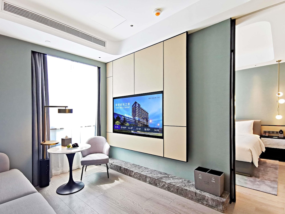 Novotel Shanghai Wanyuan 31/50