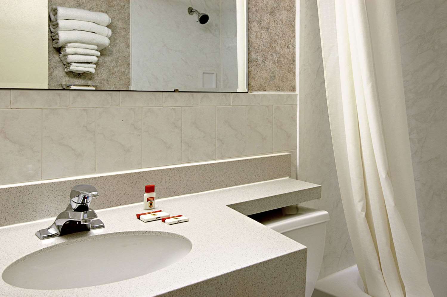 Super 8 by Wyndham Atlantic City NJ 20/21