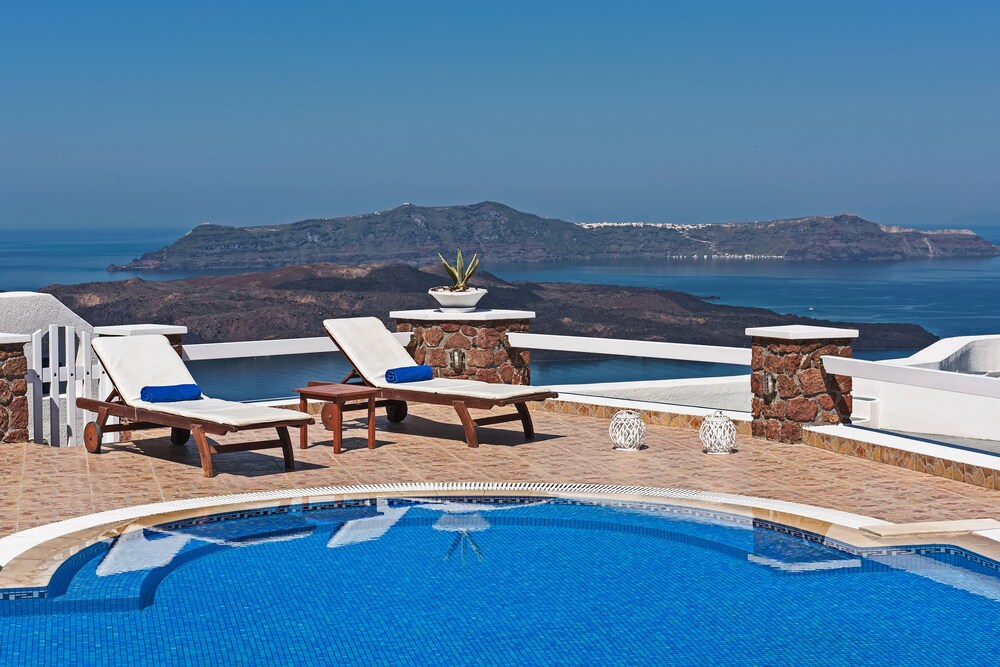 Villa Irini Fira 30/45