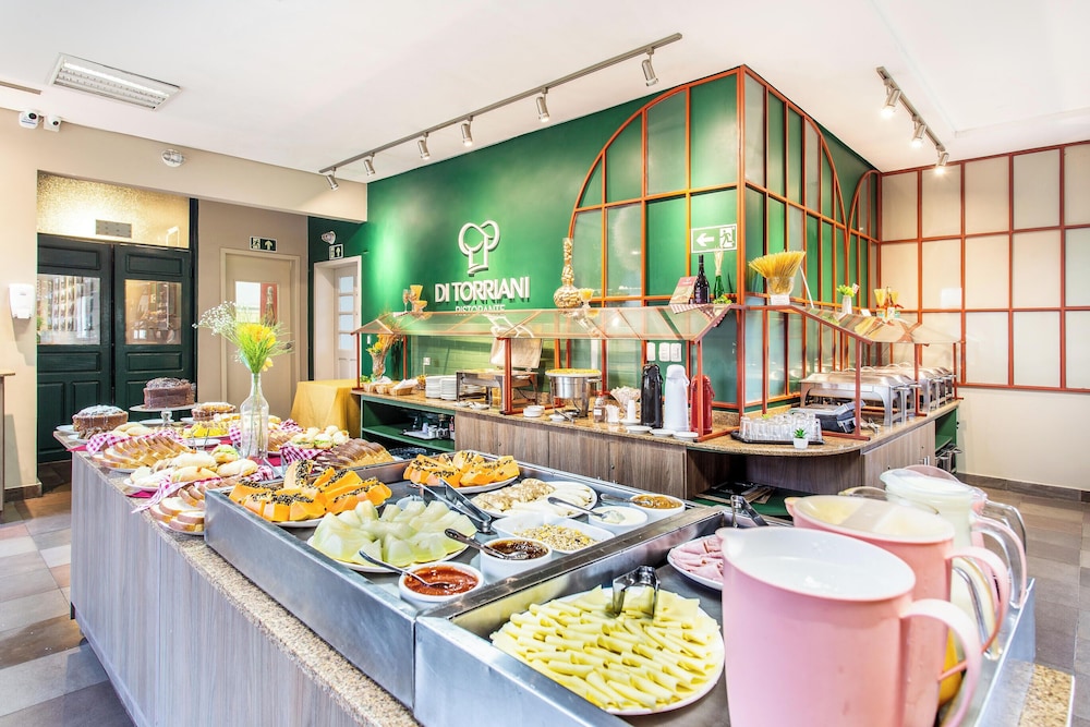 HOTEL DOM RAFAEL BUSINESS 34/46