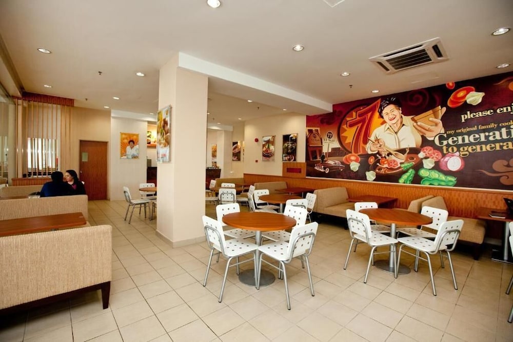 Tune Hotel Danga Bay 41/46