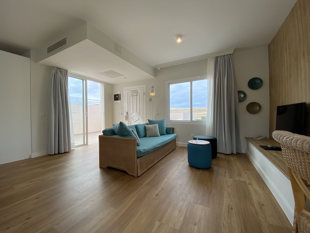 Hotel Esmeralda Maris by LIVVO 42/71