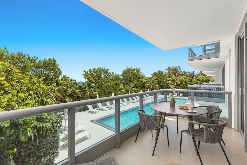 Dharma Home Suites Miami At Monte Carlo 23/53