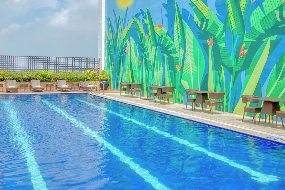 MCollection - Business & Leisure Stay in Eastwood City 38/42