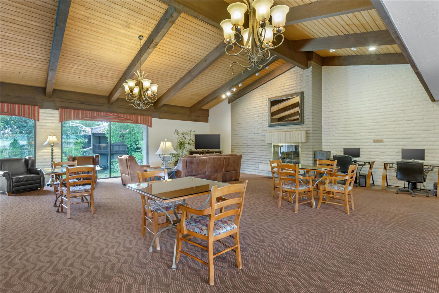 Best Western Plus Arroyo Roble Hotel & Creekside Villas 31/47