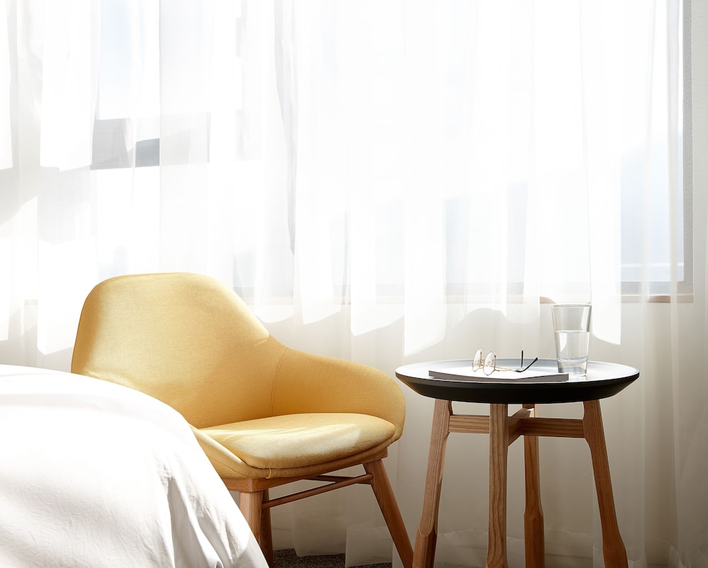 L7 MYEONGDONG by LOTTE HOTELS 34/40