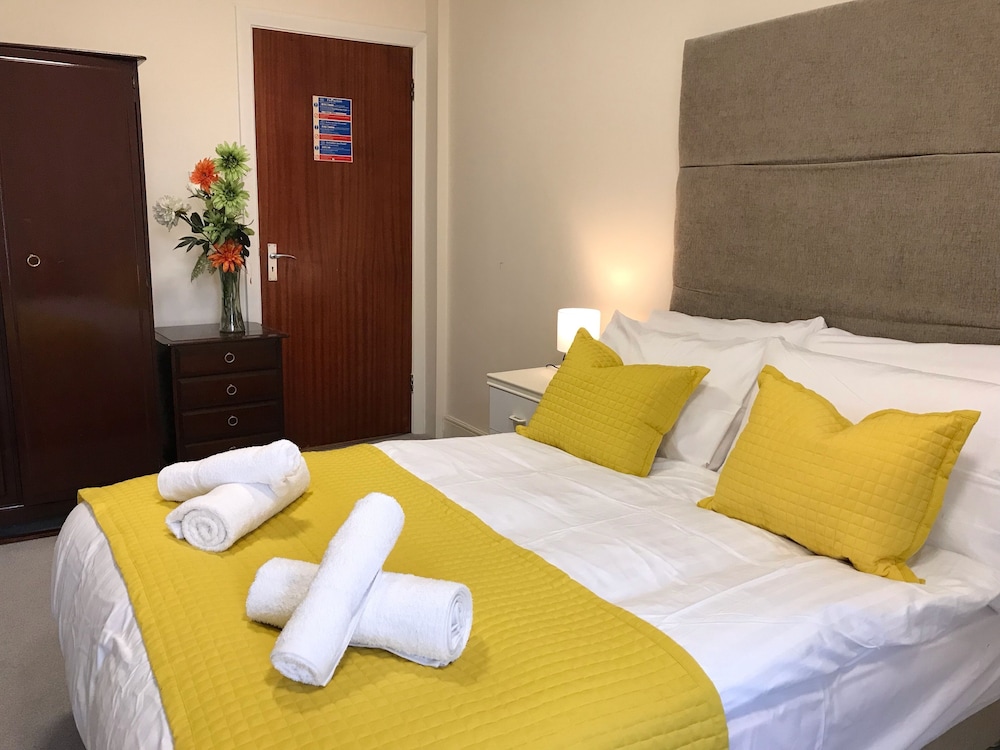 Room at Pearl & Pebbles Eastbourne, EASTBOURNE