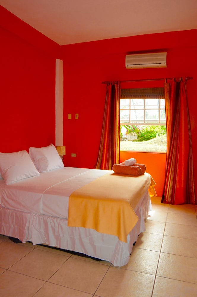 Fish Tobago Guesthouse 16/69