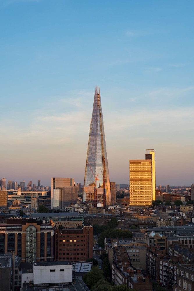 Shangri-La The Shard London 69/69