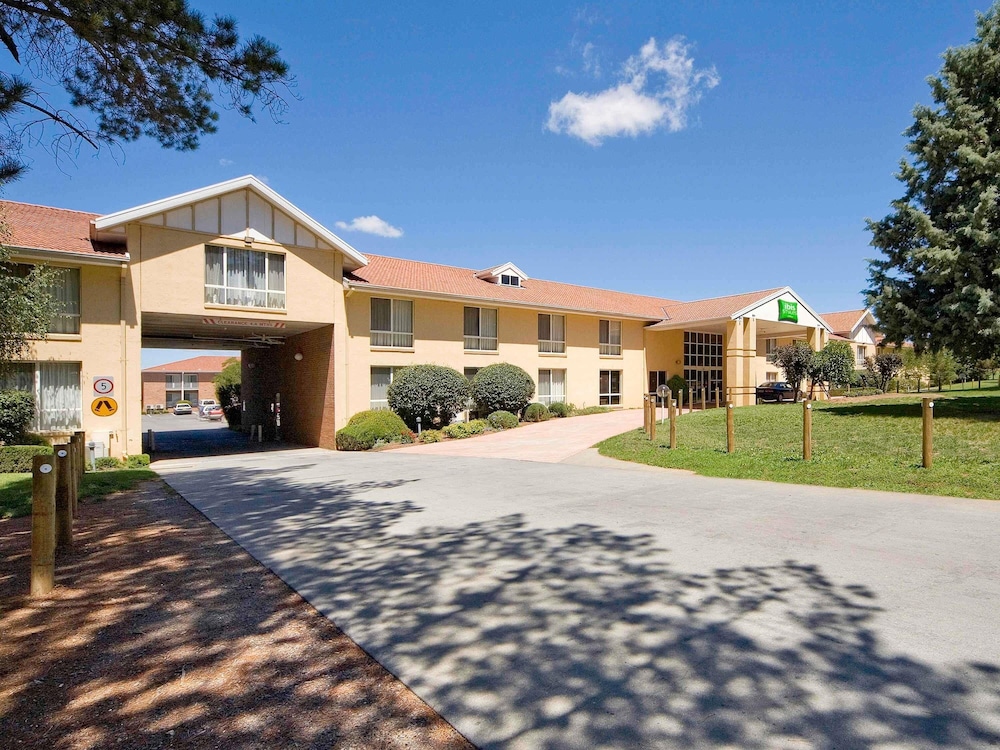 ibis Styles Canberra 76/78