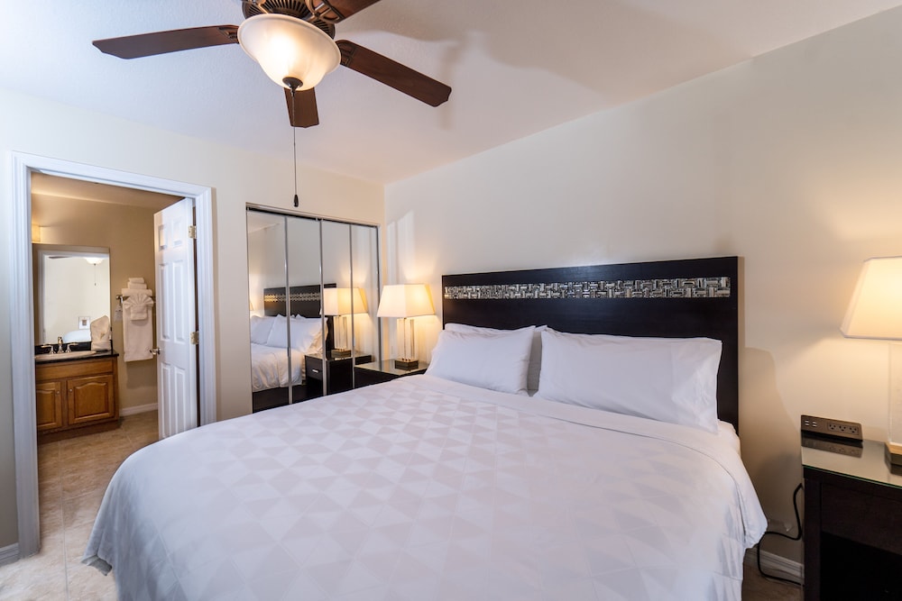 Holiday Inn Resort Grand Cayman, an IHG Hotel 22/78