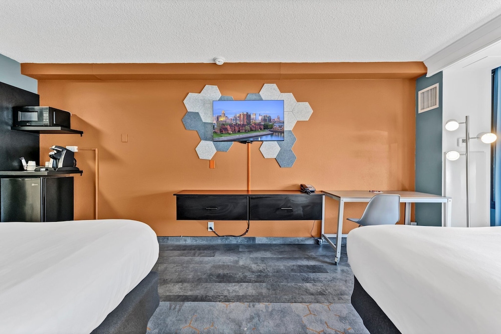 Buffalo Airport Hotel 33/61