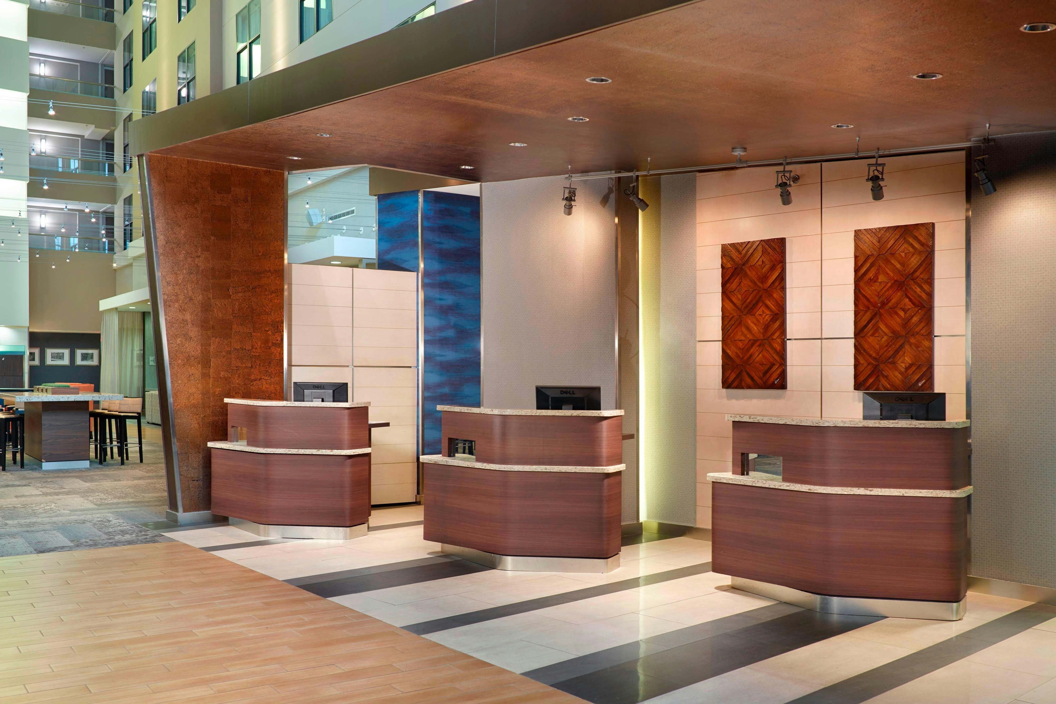 Lobby at Courtyard Atlanta Decatur Downtown Emory, DECATUR - GA