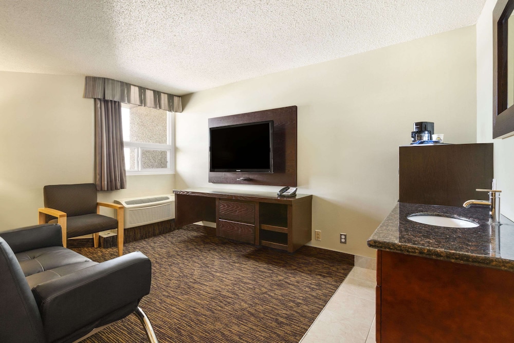 Days Inn Vermilion 23/33