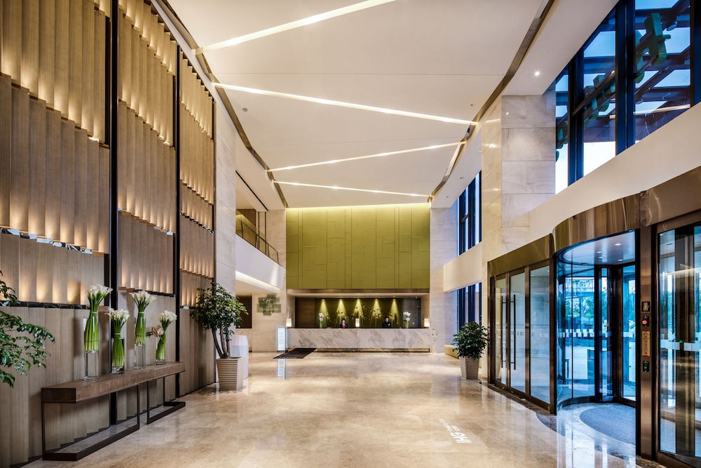 HOLIDAY INN NANJING HARBOUR 9/76